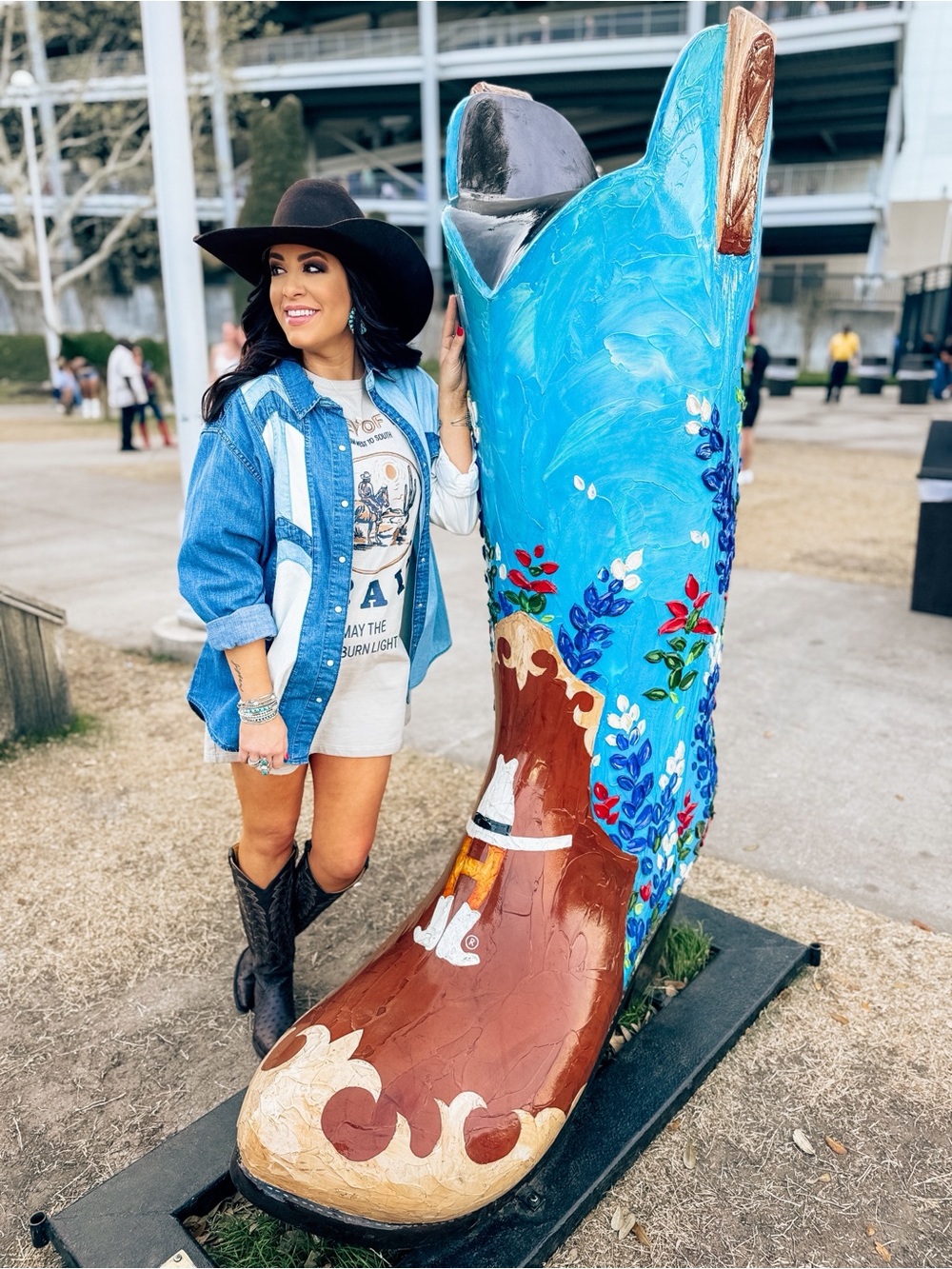 Western tee shirt dress from cavendars only worn once - styled for rodeo